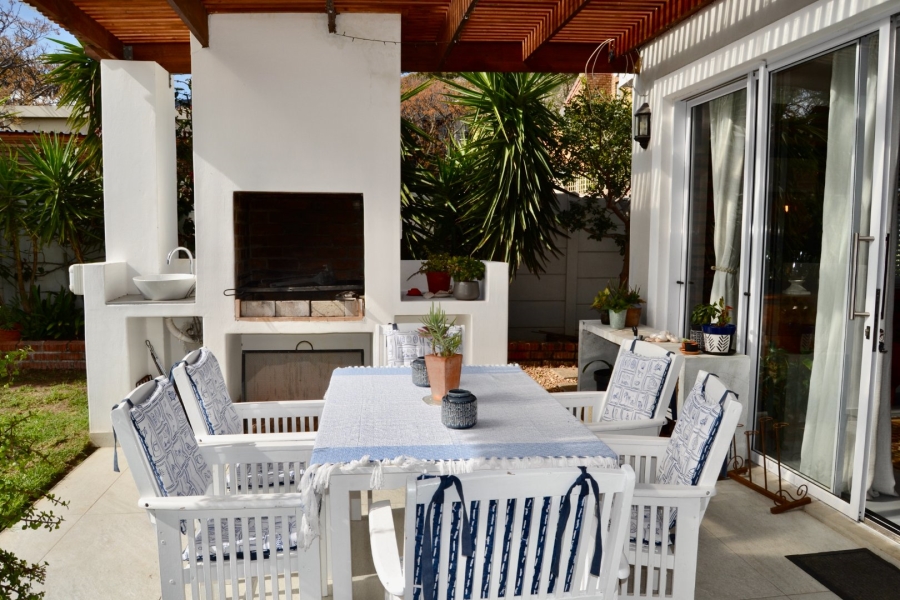 4 Bedroom Property for Sale in Gordons Bay Village Western Cape